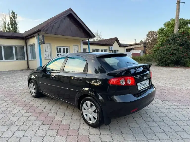 Продам шевролет лаччети 1.6, 2008 год, 5 ступка механика !
Состояние отличное, двигатель, коробка в идеале.
Подвеска в отличном состоянии в начале лета перебиралась.
На хорошей комплектации: кондиционер,4 стеклоподъемника, abs, гидроусилитель руля, регулировка зеркал, обогрев заднего стела, противотуманные фары

2 Ключа, сигнализация старлайн
Документально всё в порядке !
Осмотр макеевка

✅Цена 525 000 тысяч рублей торг

📲Телефон: +79498501337 - фотография - 3