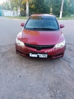 Продам личный honda сивик 8 д4 с пробегом 210 тысяч с мотором 1.8 vtc цепной с надёжной 6 ступенчатой механической коробкой передач, машина полностью обслужена без каких либо вложений на данный момент, ходовка вся вкруг меняна в этом месяце, развал сделан масла фильтра заменены, по запросу скину видео, кузов весь как на фото пороги арки все целое дно в порядке, машина ухожена. 4 стеклоподъёмника климат заправлен работает электро рейка, подогрева сидений, электро зеркала вообщем много писать можно о этой машине кому интересно звоните смотрите покупайте кайфуйте цена 780 торг при осмотре находится в макеевке бампер коцан спереди на фото видно +79494868723
📞 Звоните: +7(949)4868723 - фотография - 2