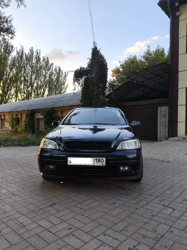 Продаю свою машину!!!
🚗  Opel astra g (опель астра джи) хэтчбек
🚀 Обьем: 1.8
Пробег: км 278000
Топливо: бензин
Кпп: механическая, 5-ступ
‼️Кузов оцинкован
Привод: передний
Год выпуска: 2003
Место осмотра: г. Макеевка
Телефон: +79494737151
520 ₽
Хороший торг у капота!
Машина для своих лет в отличном состоянии, в родном окрасе, родные стекла, очень резвая!
Двигатель кoрoбка хoдoвая идеальнoе! Масло менялось каждые 7-8 тыс. , последняя замена 3 тыс назад. (от замены до замены ездит без доливки).
2 Ключа с чипом, центральный замок, передние стеклоподъемники, парктроник, датчик дождя, авс.
Из последнего что менялось:
-Тормозные диски, амортизаторы, пружины-вкруг
- Задние колодки, задние супорта
- Трос ручника, задняя тормозная трубка
- Шаровая (перед)
- Подушка подрамника
-Замена помпы, сальник грм распредвала, ремень грм менялся 3 тыс назад
-Свечи
Машину не убивали, все делали своевременно, гаражное хранение! В машину вложено немало сил! - фотография - 1