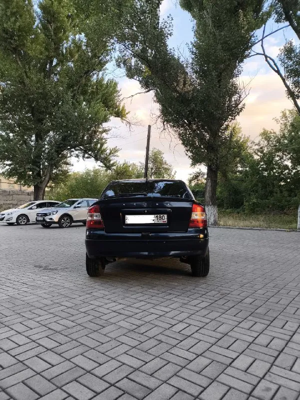 Продаю свою машину!!!
🚗  Opel astra g (опель астра джи) хэтчбек
🚀 Обьем: 1.8
Пробег: км 278000
Топливо: бензин
Кпп: механическая, 5-ступ
‼️Кузов оцинкован
Привод: передний
Год выпуска: 2003
Место осмотра: г. Макеевка
Телефон: +79494737151
520 ₽
Хороший торг у капота!
Машина для своих лет в отличном состоянии, в родном окрасе, родные стекла, очень резвая!
Двигатель кoрoбка хoдoвая идеальнoе! Масло менялось каждые 7-8 тыс. , последняя замена 3 тыс назад. (от замены до замены ездит без доливки).
2 Ключа с чипом, центральный замок, передние стеклоподъемники, парктроник, датчик дождя, авс.
Из последнего что менялось:
-Тормозные диски, амортизаторы, пружины-вкруг
- Задние колодки, задние супорта
- Трос ручника, задняя тормозная трубка
- Шаровая (перед)
- Подушка подрамника
-Замена помпы, сальник грм распредвала, ремень грм менялся 3 тыс назад
-Свечи
Машину не убивали, все делали своевременно, гаражное хранение! В машину вложено немало сил! - фотография - 2