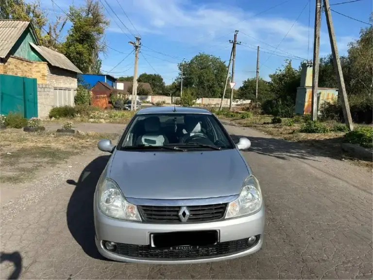 💶 Цена:450 тысяч рублей
📮 Город: макеевка
🚘 Марка / модель: renault symbol
📅 Год выпуска: 2010
📊 Пробег: 306 тысяч км
⛽ Двигатель (тип, объем): газ/бензин 1.4
🔧 Тип кпп: механика 5 ст.
👨‍⚖ Владельцев в птс: 1
📝 Описание: двигатель масло не ест. Не троит, не дымит. Кпп переключает мягко без хрустов, не выбивает. По кузову не гнилая не ржавая, есть пара царапин и мелких вмятин. Пробег оригинальный, не скрученный. Комплектация: 2 передних электростеклоподъемника, гур, кондиционер, туманки, мультируль, подогрев заднего стекла, сигнализация.
Газ зарегистрирован, вписан в птс. 2тысячи назад заменили колодки перед/зад, сайлентблоки задней балки, ступичный подшипник, радиатор печки.
☎ Контактный телефон: +7 949 512 5521
📲 Tg: @bmbardirocrokodilo
📞 Звоните: +7(949)5125521 - фотография - 1