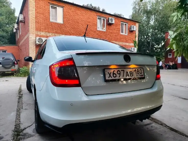 Skoda rapid hockey edition
2016Г. 1.6(110л. С).
6Ст(айсин)
Авто в отличном состоянии
Климат, мультируль, полный эл. Пакет, мультимедиа на андроиде и т. Д
Вся в родном окрасе, все стекла завод. Полностью обслужена, всё включается, всё работает.
Газ пропан евро 4(вписан в стс)
1200000 ₽
+79493292136
📞 Звоните: +7(949)3292136 - фотография - 3