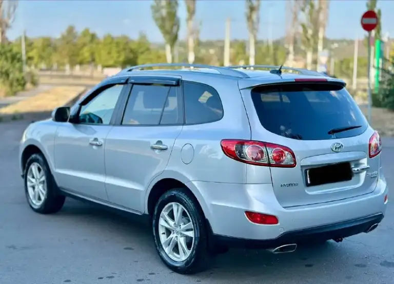 Hyundai santa fe
2011Г бензин 2.4
Автомат
Автомобиль в хорошем состоянии не каких вложений не требует!
В максимальной комплектации!
Старт/стоп,
Без ключевой доступ,
Монитор,
Камера заднего вида,
Партроник,
Салон кожа,
Подогрев сидений,
Климат контроль,
Круиз контроль,
Электро регулировка сидений,
И многое другое ….
Два ключа,
С документами полный порядок!!
Переоформление в мрэо!
Цена 1.295
Тел:+79494681080 - фотография - 4