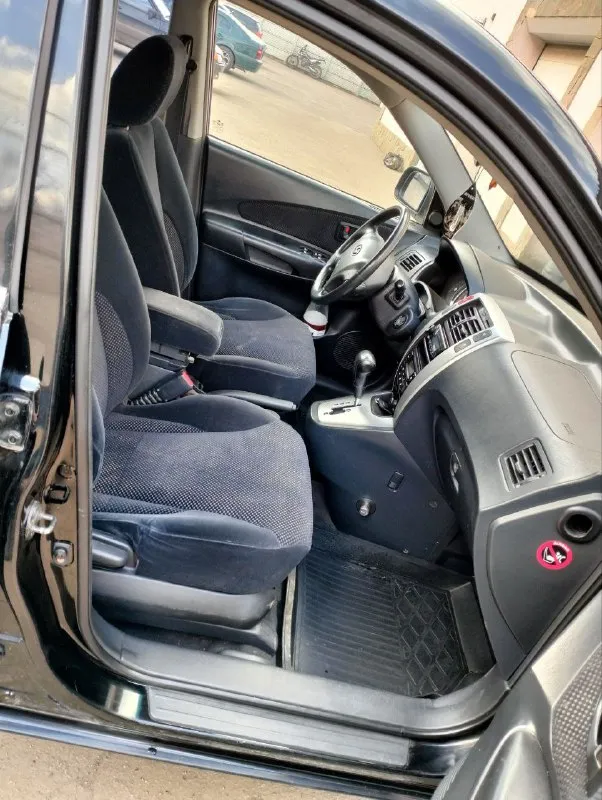Доброго времени суток. Продается автомобиль hyundai tucson 2007 г. В. Пробег 228 тыс. Км. Привод передний. Двигатель 2.0, коробка передач автоматическая. Хорошая комплектация. Двигатель, коробка, кузов, ходовая в хорошем состоянии. Машина ухожена и полностью обслужена. Вложений не требует. Салон ухоженный, не порван, не прокурен. 2 комплекта ключей. Замок #. Климат контроль, полный электропакет, диски r16, 4 стеклоподъемника, подогрев сидений передних, центральный замок, сигнализация star line, магнитола с поддержкой aux, bluetooth и прочие необходимые технологические удобства.
Цена: 950.000 ₽
Осмотр в макеевке.
Остальные вопросы по телефону: +7949-327-70-52
📲 Tg: @roman_gomaz
📞 Звоните: +7(949)3277052 - фотография - 3