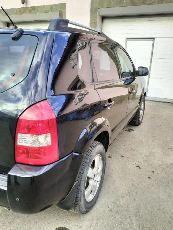 Доброго времени суток. Продается автомобиль hyundai tucson 2007 г. В. Пробег 228 тыс. Км. Привод передний. Двигатель 2.0, коробка передач автоматическая. Хорошая комплектация. Двигатель, коробка, кузов, ходовая в хорошем состоянии. Машина ухожена и полностью обслужена. Вложений не требует. Салон ухоженный, не порван, не прокурен. 2 комплекта ключей. Замок #. Климат контроль, полный электропакет, диски r16, 4 стеклоподъемника, подогрев сидений передних, центральный замок, сигнализация star line, магнитола с поддержкой aux, bluetooth и прочие необходимые технологические удобства.
Цена: 950.000 ₽
Осмотр в макеевке.
Остальные вопросы по телефону: +7949-327-70-52
📲 Tg: @roman_gomaz
📞 Звоните: +7(949)3277052 - фотография - 5