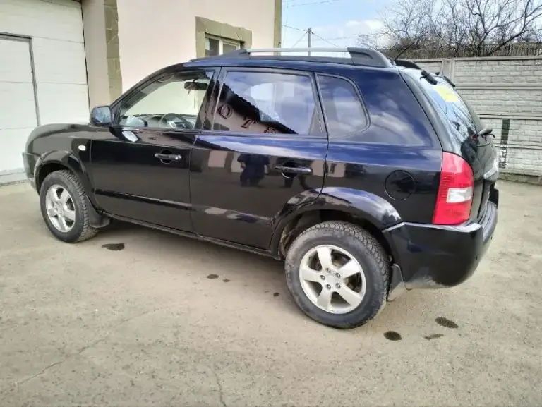 Доброго времени суток. Продается автомобиль hyundai tucson 2007 г. В. Пробег 228 тыс. Км. Привод передний. Двигатель 2.0, коробка передач автоматическая. Хорошая комплектация. Двигатель, коробка, кузов, ходовая в хорошем состоянии. Машина ухожена и полностью обслужена. Вложений не требует. Салон ухоженный, не порван, не прокурен. 2 комплекта ключей. Замок #. Климат контроль, полный электропакет, диски r16, 4 стеклоподъемника, подогрев сидений передних, центральный замок, сигнализация star line, магнитола с поддержкой aux, bluetooth и прочие необходимые технологические удобства.
Цена: 950.000 ₽
Осмотр в макеевке.
Остальные вопросы по телефону: +7949-327-70-52
📲 Tg: @roman_gomaz
📞 Звоните: +7(949)3277052 - фотография - 6