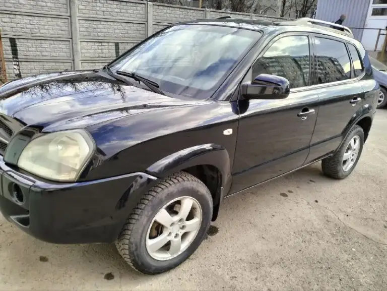 Доброго времени суток. Продается автомобиль hyundai tucson 2007 г. В. Пробег 228 тыс. Км. Привод передний. Двигатель 2.0, коробка передач автоматическая. Хорошая комплектация. Двигатель, коробка, кузов, ходовая в хорошем состоянии. Машина ухожена и полностью обслужена. Вложений не требует. Салон ухоженный, не порван, не прокурен. 2 комплекта ключей. Замок #. Климат контроль, полный электропакет, диски r16, 4 стеклоподъемника, подогрев сидений передних, центральный замок, сигнализация star line, магнитола с поддержкой aux, bluetooth и прочие необходимые технологические удобства.
Цена: 950.000 ₽
Осмотр в макеевке.
Остальные вопросы по телефону: +7949-327-70-52
📲 Tg: @roman_gomaz
📞 Звоните: +7(949)3277052 - фотография - 8