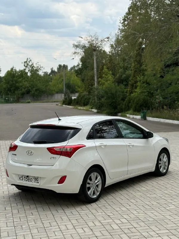 Продам свой личный авто.
Hyundai i30 1.6 автомат
Цена 1🍋250 тыс. Руб торг после осмотра.
2012 Г. В, для своих лет автомобиль в идеальном состоянии.
Комплектация самая жирная, электро сиденья, кожа, сидений, климат двухзонный, работает все абсолютно до каждой кнопки!
Любые проверки за вам счёт приветствуются.
По кузову авто в отличном состоянии, не рыжиков, не гнили нет.
Двигатель работает идеально, не дымит, не троит.
Коробка так же работает как и должна.
Вопросов к автомобилю вообще нет.
Все поменяно, в плоть до масла, цепей, роликов и тд.
Автомобиль полностью обслужен.
Г. Макеевка, связь +79494012032
📞 Звоните: +7(949)4012032 - фотография - 5