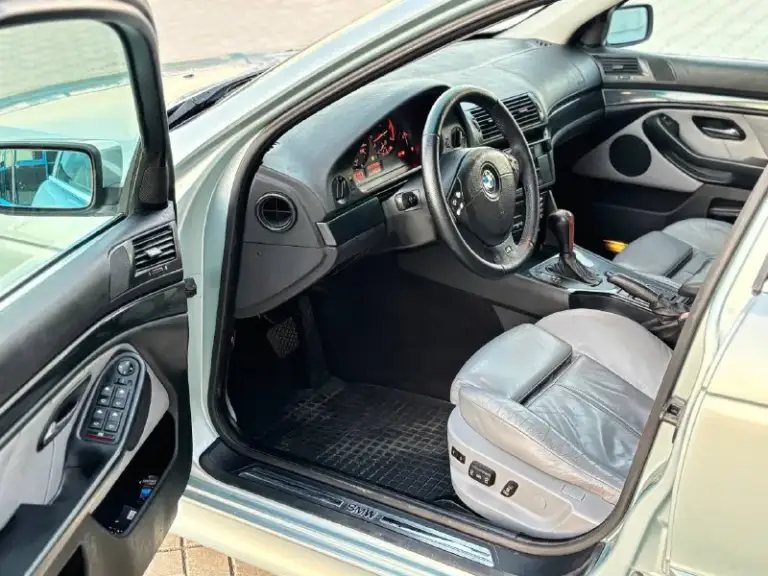 Bmw 520i

2001 Год выпуска
Пробег 180 000км!!
Пробег подтверждённый

Мотор m54 2.2 170лс
Коробка автомат 5ст
Двухзонный климат контроль
Эл. Сиденья
Подогрев сидений
Эл. Зеркала
М руль
Салон recaro
E39 это пик машиностроение!(для меня)
Кузов очень живой
Красивый и ровный!
Мотор без расхода масла всю жизнь проехал на liqui moly маливден
Коробка переключает как новая!
Автомобиль в отличном состоянии!
В первозданном виде!
В красивом цвете мята
Диски r18
Второй комплект дисков с новой резиной r16 в подарок хорошим людям!)
Акустика:каждая колонка каждая пищалка работает
Установлен процесорный pioneer !
Адаптивный свет

Цена 790 000₽
Остальные вопросы по телефону:

+79496361868 (Телега)

+380681107552 (Воцап телега) - фотография - 8
