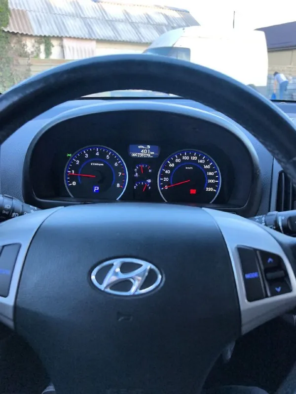 Продам хундай элантра
Год выпуска 2010
Мотор 1.6 бензин
Коробка автомат
Пробег 239 тыс
Коробка и мотор работает отлично
Машина техническа в хорошем состоянии, абсолютно без вложений.
Есть следы эксплуатации, машине всё таки 15 лет
Электропривод.
Обогрев передних сидений.
Стеклоподъёмники передние и задние.
Климат, кондиционер работает отлично.
Новая оптика
Камера заднего вида
Доводчики всех стёкол
Установлена сигнализация с автозапуском.
Машина находиться в мариуполе
+79496134802
Цена 795 тысяч
Торг уместен
Красивый номер в подарок) - фотография - 6