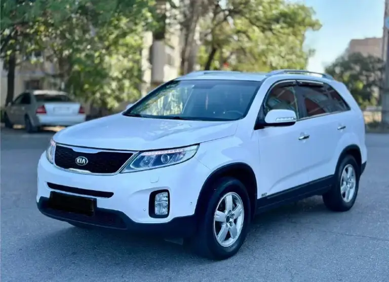 Kia sorento
Рестайлинг
2016 Бензин 2.4
Автомат
Автомобиль в максимальной комплектации,
В заводском окрасе!!!
Все стекла родные включая лобовое!
Без ключевой доступ,
Старт/стоп,
Салон кожа,
Электро регулировка сидений,
Подогрев сидений задних и передних,
Обдув сидений,
Партроники перед зад,
Камера заднего вида,
Монитор,
Климат контроль,
Круиз контроль,
Мульти руль,
И многое другое…
Юридически чист!
Цена 1.610₽ срочно
Все вопросы по тел:+79495722131 - фотография - 3
