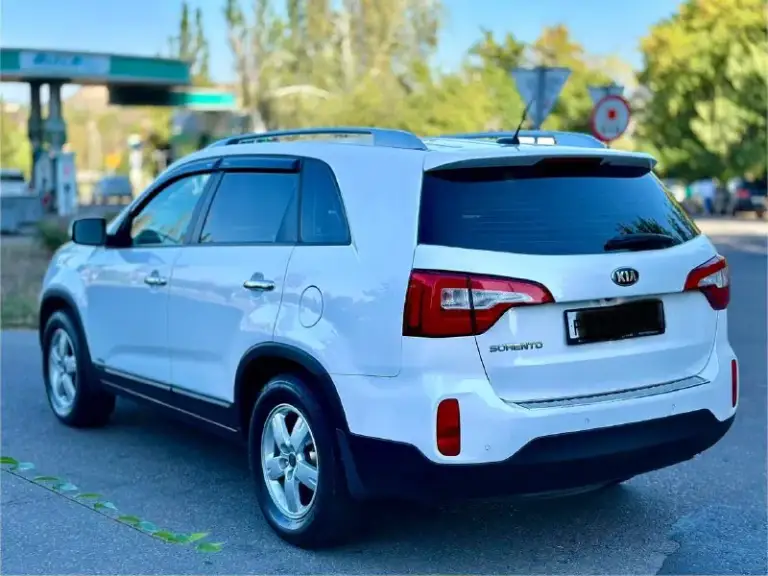 Kia sorento
Рестайлинг
2016 Бензин 2.4
Автомат
Автомобиль в максимальной комплектации,
В заводском окрасе!!!
Все стекла родные включая лобовое!
Без ключевой доступ,
Старт/стоп,
Салон кожа,
Электро регулировка сидений,
Подогрев сидений задних и передних,
Обдув сидений,
Партроники перед зад,
Камера заднего вида,
Монитор,
Климат контроль,
Круиз контроль,
Мульти руль,
И многое другое…
Юридически чист!
Цена 1.610₽ срочно
Все вопросы по тел:+79495722131 - фотография - 4