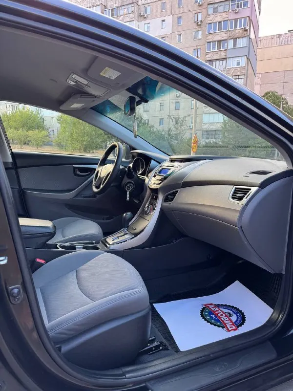 Продам🔝
Hyundai элантра 2012 год
Американец
Один собственник
Автомобиль в отличном состоянии
1.8 Бензин
Пробег 166.000 км
Акпп (автомат)
За авто следили и ухаживали своевременно! Техника вся в рабочем состоянии, кузов автомобиля выглядит изумительно, состояния салона как новое, пахнет вкусно и приятно сидеть в автомобиле!
Насыщенная комплектация, работает каждая кнопочка.
Стоит свежая резина, лето!
Кондиционер работает исправно.
Автомобиль находится в луганске, на осмотры не езжу, не подъезжаю!
По телефону расскажу больше об автомобиле!
Цена 1.190.000 ₽
Торг у авто!
+79591539242☎️
+79595022666☎️
Друзья кому дорого, можно приобрести солярис, рио и другие авто ниже классом по этой цене, прошу без воздуха, не справочная, приезжайте смотрите автомобиль в живую, по запросу скину автотеку, видео, доп фото авто,
Вин код! До встречи!🫡
📞 Звоните: +7(959)1539242 - фотография - 9
