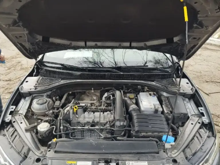 Продам: volkswagen jetta 7
Описание: volkswagen jetta7, 7мес. 2019г. — отличное состояние!
📍Пробег: 69500км
⚙️ Двигатель: 1.4 tsi, 150 л. С. , турбо
📀Коробка: автомат (8-ступ. Aisin)
Комплектация:
• Кожаный салон
• Панорамный люк
• Бесключевой доступ
• Круиз-контроль
• Система предупреждения о фронтальномстолкновении
• Автоматическое экстренное торможение
•Система start-stop
• Контроль слепых зон
• Помощь при выезде с парковки задним ходом
• Система контроля давления в шинах
• И многое другое
Дополнительно:
• Полностью русифицирована
• 2Ключа + доп. Ключ для открытия авто.
• Полностью обслужена, 5 т. Км. Назад заменена жидкостьв • два комплекта шин, лето и зима kumho
• Сделана антикоррозийная обработка кузова
• Русифицирована приборная панель и мультимедиа.
🚗Авто в отличном состоянии, я собственник по птс, вложений не требует.
Цена: 1900000₽
Тел. +7(949)438-55-35
📲 Tg: @yarikdn85
📞 Звоните: +7(949)4385535 - фотография - 9