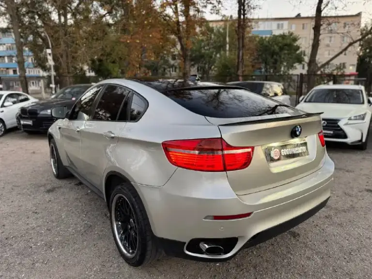 В продаже🚗
Bmw x6
Год выпуска:2010
Мотор:3.0
Пробег:250.000
Автомобиль в отличном состоянии
Готов к проверкам на ваших сто
Возможна продажа в кредит
Возможен обмен
Цена:1.35🍋
+79496106193 - фотография - 5
