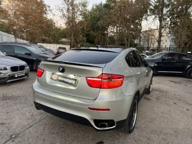 В продаже🚗
Bmw x6
Год выпуска:2010
Мотор:3.0
Пробег:250.000
Автомобиль в отличном состоянии
Готов к проверкам на ваших сто
Возможна продажа в кредит
Возможен обмен
Цена:1.35🍋
+79496106193 - фотография - 6