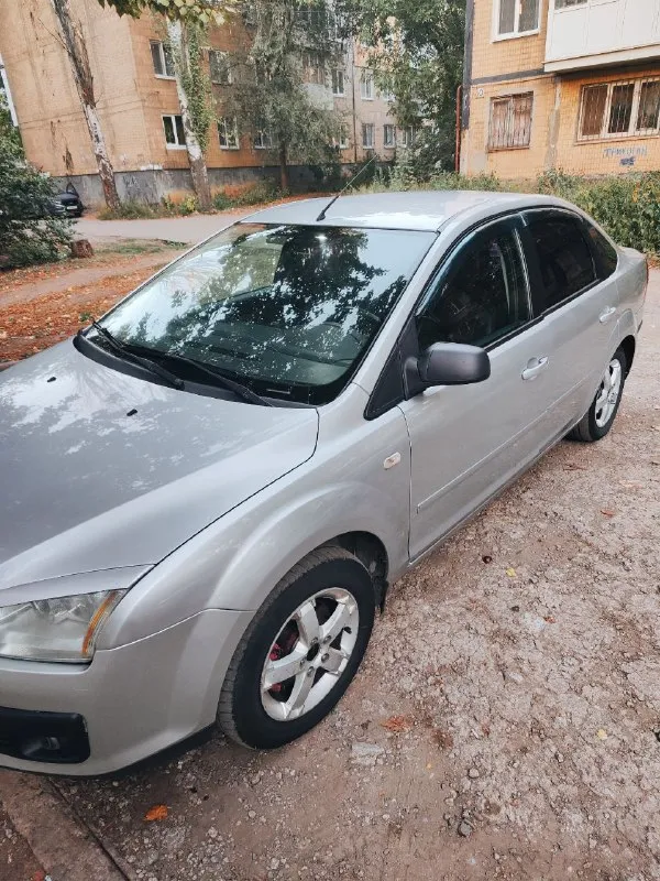 Продам форд фокус 2 2005г выпуска.
Объём 1.6 семейный, хороший ухоженный автомобиль, салон не прокуренный в отличном состоянии. Не смотря на свои года всё работает, подогрев сидений, подогрев переднего и заднего стекла. Два стеклоподъёмника, новый радиатор кондиционера, ходовая перебранная, двигатель и коробка без нареканий. Два комплекта колёс, зимняя резина новая! Стоит газ, зарегистрированный. Камера заднего вида, подсветка-цена 500 торг у капота! +79495850784 - фотография - 3