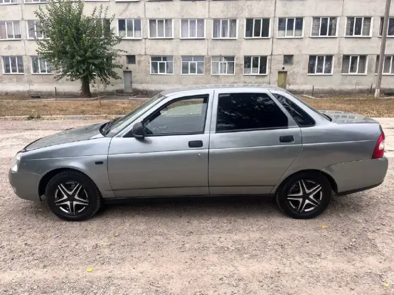 💥Продам 💥
🔹Лада приора
     3 Владельца !!!
🔹Год 2008
🔹Пробег 135000!!!
🔹Двигатель 1.6( 16 клап)
🔹Кпп 5 ст
Комплектация норма
Авто в хорошем состоянии двигатель работает отлично
Кпп тоже не хрустит не выбивает.
Ходовая после ремонта.
Хорошая резина!
Стаканы, пороги, дно все целое, выглядит хорошо.
Машина в достойном состоянии ⚡️автомобиль отполирован и  покрыт керамикой 😍все вопросы по тел.
+79493391770
(Телеграмм, вацап)
🔥Цена 320тыс руб торг на месте!!!
Г. Амвросиевка.
Возможна доставка в ваш город. - фотография - 3