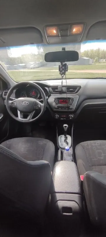 Kia рио 2012 год. Автомат. Пробег 170 т. Км. Двигатель 1.6 л(цепной). Я собственник. Без дтп. Вложений не требует. Климат-контроль, электрозеркала, 4 эсп, обогрев зон дворников, подогрев передних сидений, мультируль. Два ключа. Два комплекта резины. Также рассмотрю обмен. Переоформление в мрэо. Цена 950 т. Р. Енакиево+79497356754
📞 Звоните: +7(949)7356754 - фотография - 10