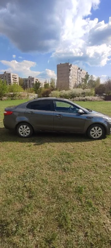 Kia рио 2012 год. Автомат. Пробег 170 т. Км. Двигатель 1.6 л(цепной). Я собственник. Без дтп. Вложений не требует. Климат-контроль, электрозеркала, 4 эсп, обогрев зон дворников, подогрев передних сидений, мультируль. Два ключа. Два комплекта резины. Также рассмотрю обмен. Переоформление в мрэо. Цена 950 т. Р. Енакиево+79497356754
📞 Звоните: +7(949)7356754 - фотография - 4