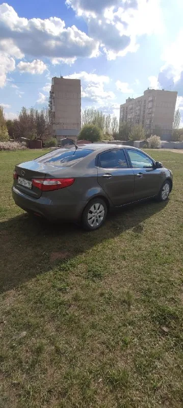Kia рио 2012 год. Автомат. Пробег 170 т. Км. Двигатель 1.6 л(цепной). Я собственник. Без дтп. Вложений не требует. Климат-контроль, электрозеркала, 4 эсп, обогрев зон дворников, подогрев передних сидений, мультируль. Два ключа. Два комплекта резины. Также рассмотрю обмен. Переоформление в мрэо. Цена 950 т. Р. Енакиево+79497356754
📞 Звоните: +7(949)7356754 - фотография - 7