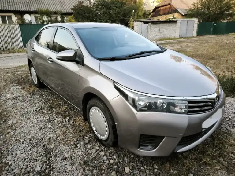 Toyota corolla 2013 года, объем двигателя 1,33, пробег оригинальный: 92 тыс.
1 Владелец по птс. Машина куплена в салоне. Мкпп.
Машина в отличном состоянии, очень экономичная, бережное отношение, регулярное обслуживание, без дтп! Гаражное хранение, резина зима-лето, лакокраска заводская, по бамперу есть мелкие сколы (см. Фото), все вопросы по телефону, 7 949 451 23 70.
1 300 000 Руб. Г. Донецк.
Торг у капота уместен. - фотография - 4