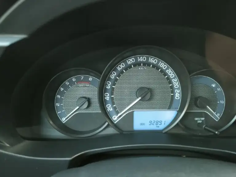Toyota corolla 2013 года, объем двигателя 1,33, пробег оригинальный: 92 тыс.
1 Владелец по птс. Машина куплена в салоне. Мкпп.
Машина в отличном состоянии, очень экономичная, бережное отношение, регулярное обслуживание, без дтп! Гаражное хранение, резина зима-лето, лакокраска заводская, по бамперу есть мелкие сколы (см. Фото), все вопросы по телефону, 7 949 451 23 70.
1 300 000 Руб. Г. Донецк.
Торг у капота уместен. - фотография - 8