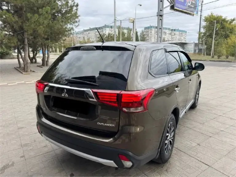 Продам
Mitsubishi outlander
Мотор 2.0
Коробка акпп
+Sport режим 🔥
Без единого подкраса
100% В заводском окрасе
Видео обзор с толщинаномером
По запросу могу скинуть !
Обклеена вся броне пленкой от сколов
(Зоны риска)
В очень красивом цвете 😻
4 Стекло подъемника
Мульти руль круиз контроль
4Х зонный климат контроль
Подогрев лобового стекала
Все стекла в круг родные !!!!!
Даже лобовое !!!
Хорошая музыка
С большим монитор
Кожаный салон
С карболовыми вставками
Осмотр
Г. Донецк
Оформление в мрэо 
Цена 1.670₽
+79496285723 - фотография - 3