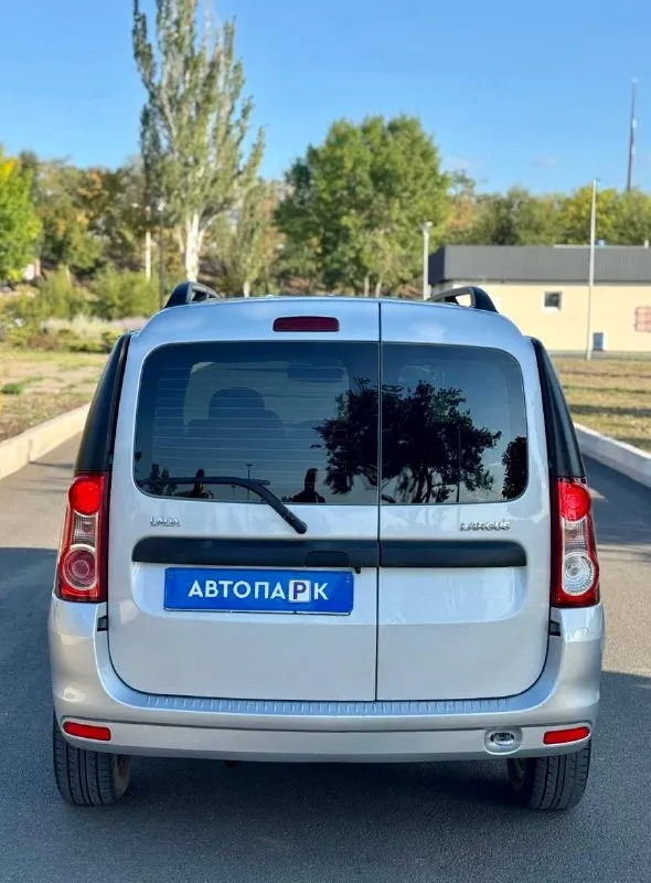 🇷🇺 Lada largus

💰Цена: 750 000р
🏢Город: мариуполь
📅Год выпуска: 2015
🧾Пробег: 117 538 км.
⚙️Двигатель: 1.6 16v к4м
⛽Топливо: бензин
⚙️Кпп: механика

📞 Телефон:

+7-949-727-41-51
+7-989-263-55-56
+7-949-551-91-52

💾 Описание:

Всеми любимы. .. Lada largus, последний год выпуска с двигателем renault k4m

✔️ Заводской краска

✔️ 1.6 16-Ти клапанный

✔️ Отличное состояние

✔️ Южная эксплуатация

✔️ Оригинальный пробег

✔️ Два владельца, птс оригинал

Двигатель очень надежный, шустрый и не прихотливый, коробка переключает идеально. Ходовая часть отличная. Салон в отличном состоянии.

✅ Кондиционер, подогрев сидений, две подушки безопасности, гур, abs, полный электропакет, центральный замок,
Магнитола с bluetooth.

Улица шевченко 269

🏦 Возможна продажа в кредит по двум документам. - фотография - 5