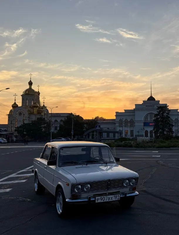 Внимание, угнали!
В ночь с 27.09 на 28.09, с улицы краковская 20.
Ваз 2106, гос номер р907вх 181
Под задним стеклом лежала белая мягкая игрушка гуся, диски bbs, передняя решетка и передний бампер от ваз 2103, задний родной.
Буду благодарен за любую информацию об автомобиле.
Связь по номеру телефона +79498826482 максим - фотография - 1
