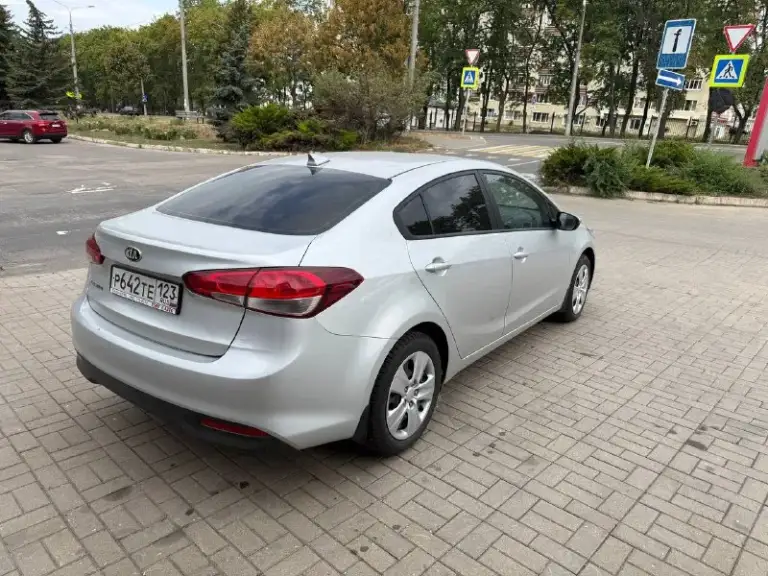 Kia cerato 2017 2.0 at 33000km вся в родной краске. Состояние нового автомобиля. Осмотр донецк. +79493820939
📲 Tg: @toxac4f
📞 Звоните: +7(949)3820939 - фотография - 5