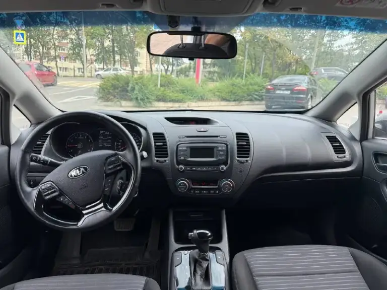 Kia cerato 2017 2.0 at 33000km вся в родной краске. Состояние нового автомобиля. Осмотр донецк. +79493820939
📲 Tg: @toxac4f
📞 Звоните: +7(949)3820939 - фотография - 6