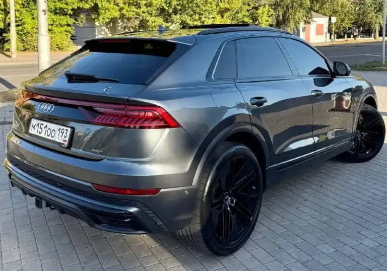 Продаю в городе донецке +79495236393
Audi q8 3.0 tfsi quattro
Продажа от собственника, состояние идеальное, без единого момента, без единого изъяна ! Без единого подводного камня! Готов на любые проверки! Машина вся в идеальном состоянии! Все расходники заменены! Два комплекта резины лето и зима и два комплекта дисков ! 2020 год 100 тыс км родной оригинальный проверенный пробег не скрученный! Кузов в первозданном виде без единого момента! Салон как новый ! Была бережная эксплуатация, гаражное хранение! Обслуживание всегда вовремя у официального дилера! Машина без малейшего вложения все расходники заменены! 3.0 tfsi бензин автомат 8 ступенчатый
Полный привод, хорошая комплектация! Полное переоформление в мрэо осмотр в донецке
Цена 6 300 000 руб торг +79495236393
+380715236393 Телеграмм - фотография - 3