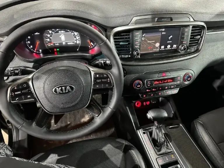 В продаже kia соренто прайм
Полный привод, 7 мест, салон - кожа.
130 Тысяч пробег
2.2 Турбо дизель, 200 л/сил.
Едет достойно, расход топлива маленький.
Расширенная комплектация, подогрев и вентиляцией всех сидений, также подогрев руля.
Премиум музыка - harman kardon, заводская магнитола с навигацией, заводские колонки.
Кузов в идеальном состоянии, отполированный месяц назад.
Два комплекта резины.
Сигнализация старлайн с автозапуском.
Так же на авто стоит турботаймер для правильного использования турбины.
Комплектация практически максимальная (нет люка).
Парктронники в круг, камера заднего вида.
18 Радиус диски - оригинал.
Складывание зеркал, безключевой доступ, стар стоп кнопка, открытие багажника жестом руки и многое другое.
Можно приобрести в кредит, а также рассмотрю варианты обмена.
Хороший торг возле авто.
✅ Юридически чистая без штрафов залогов и обременений, полный комплект документов
✅ Родной пробег. Подтвержденный книгой обслуживания, так как авто дилер
📞 Звоните: +7(949)3322844 - фотография - 7