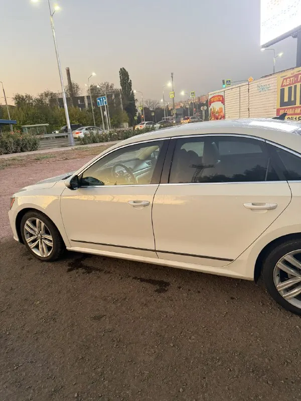 Продам
Volkswagen пассат
Volkswagen passat 2017
Комплектация sel
1.8 Л
170 Л. С
Бензин
Пробег 91 тыс км
Белый кожаный салон, подогрев сидений, климат контроль
Память сидений
Люк
Мультимедиа, блютус, карплей
Камера заднего вида
Слепые зоны, удержания в полосе
Машина не прихотливая, своевременно обслуживалась и никогда не была головной болью
Цена 1,9 🍋
Торг
+79595074894 (Телеграм/вотсап)
+79885697678
Дмитрий
📞 Звоните: +7(959)5074894 - фотография - 2