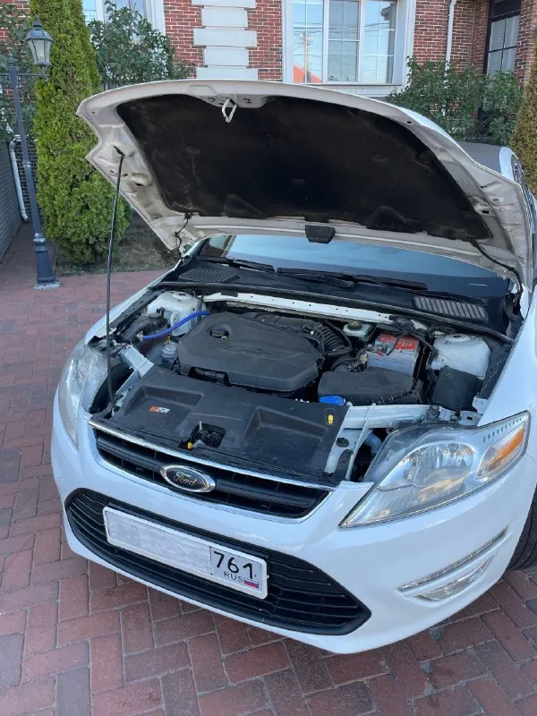 Продам автомобиль представительского бизнес класса ford mondeo 4
Год выпуска конец 2012, куплен в феврале 2013 у официального дилера.
Двигатель: 1.6(160л. С)
Коробка: механика
Пробег родной 147.000км
Я единственный хозяин.
Двигатель, коробка и подвеска в отличном состоянии!
Технически автомобиль полностью обслужен.
Вложений никаких не требует.
Сел и поехал.
Стёкла все родные включая лобовое.
Кузов в хорошем состоянии (обработаны антикором днище, арки и скрытые полости).
По городу расход 8 литров, по трассе 6.5л на 100км.
Климат контроль двухзонный.
Управление на руле, парктроники.
Abs, esp
Электро регулировка сидений.
Подушки безопасности.
Запуск start stop.
Круиз контроль.
Лобовое стекло с подогревом.
4 Автоматических стеклоподъемника с защитой от придавливания.
Сигнализация starline с автозапуском.
Противоугонный замок на кпп construct.
Новое запасное колесо.
В бронепленке:фары, на дверях, пороги.
Два комплекта резины на оригинальных дисках.
Два ключа, сервисная кн
📞 Звоните: +7(949)8000907 - фотография - 3