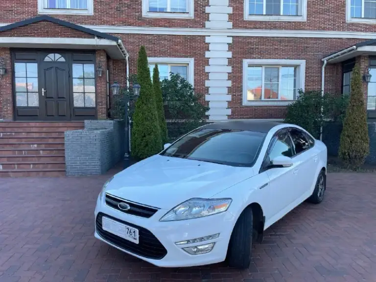 Продам автомобиль представительского бизнес класса ford mondeo 4
Год выпуска конец 2012, куплен в феврале 2013 у официального дилера.
Двигатель: 1.6(160л. С)
Коробка: механика
Пробег родной 147.000км
Я единственный хозяин.
Двигатель, коробка и подвеска в отличном состоянии!
Технически автомобиль полностью обслужен.
Вложений никаких не требует.
Сел и поехал.
Стёкла все родные включая лобовое.
Кузов в хорошем состоянии (обработаны антикором днище, арки и скрытые полости).
По городу расход 8 литров, по трассе 6.5л на 100км.
Климат контроль двухзонный.
Управление на руле, парктроники.
Abs, esp
Электро регулировка сидений.
Подушки безопасности.
Запуск start stop.
Круиз контроль.
Лобовое стекло с подогревом.
4 Автоматических стеклоподъемника с защитой от придавливания.
Сигнализация starline с автозапуском.
Противоугонный замок на кпп construct.
Новое запасное колесо.
В бронепленке:фары, на дверях, пороги.
Два комплекта резины на оригинальных дисках.
Два ключа, сервисная кн
📞 Звоните: +7(949)8000907 - фотография - 6