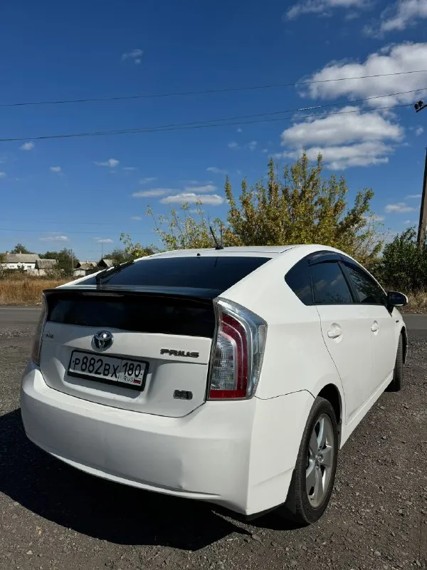 В продаже toyota prius 2013 год(рейсталинг).
Про машину очень много рассказывать.
Родной пробег у авто 170 тысяч км. 1.8. Европеец, не американец. Перебрана полностью ходовая часть, новые тормозные диски, колодки. Практически новая летняя резина. Новые р17 диски оригинал япония. На машине не одного крашенного элемента. Вся в родном состоянии.
Состояние салона идеал. Установлена дорогая led оптика, ближний дальний туманки. Замена масла каждые 5-7 тысяч liqui moly molygen. Все жидкости поменяны.
Установлена магнитола teyes магнитола.
Цена авто 1.350🍋. Торг реальному покупателю.
Тел: +7-949-511-88-87
📞 Звоните: +7(949)5118887 - фотография - 6