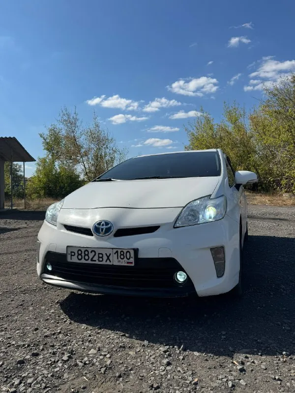 В продаже toyota prius 2013 год(рейсталинг).
Про машину очень много рассказывать.
Родной пробег у авто 170 тысяч км. 1.8. Европеец, не американец. Перебрана полностью ходовая часть, новые тормозные диски, колодки. Практически новая летняя резина. Новые р17 диски оригинал япония. На машине не одного крашенного элемента. Вся в родном состоянии.
Состояние салона идеал. Установлена дорогая led оптика, ближний дальний туманки. Замена масла каждые 5-7 тысяч liqui moly molygen. Все жидкости поменяны.
Установлена магнитола teyes магнитола.
Цена авто 1.350🍋. Торг реальному покупателю.
Тел: +7-949-511-88-87
📞 Звоните: +7(949)5118887 - фотография - 7