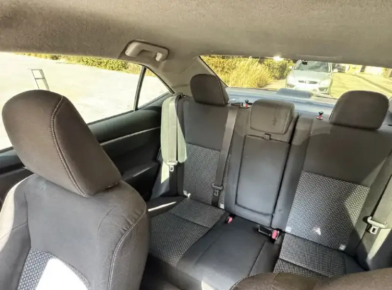 Продаю свой надежный автомобиль toyota corolla 2013, 1.6 cvt, style – ухоженный, с антикором и готов к зиме!
💰 Цена: 1 450 000 ₽ торг у капота.
📲 +7(949)322-18-00
📍 Осмотр и тест-драйв в удобное время г. Донецк, шахтерск, торез, снежное.
Автомобиль полностью готов к эксплуатации!
Пробег 203 000 км. Машина 2013 г, 3 владельца птс, приобретена в автосалоне toyota 23.01.2014г. В г. Ростов-на-дону, есть сервисная книжка. На 180-м регионе я первый владелец в птс.
Автомобиль без вложений:
✅Двигатель работает ровно, регулярная замена масла toyota масло, только поменял, отмечаю в журнале;
✅Воздушный, топливный фильтры, свечи заменены;
✅Кузов без ржавчины, провёл полную обработку;
✅Вариатор cvt работает мягко, без пинков, обслуживал;
✅По подвеске все менялось вовремя;
✅Подушки все на месте;
✅По опциям все необходимое есть:
- Кондиционер
- Подогрев передних сидений
- Хорошая оптика
- Жк-дисплей
- Управление на руле
- Камера заднего вида
- Carplay установлен
- Вместительный бага
📞 Звоните: +7(949)3221800 - фотография - 8