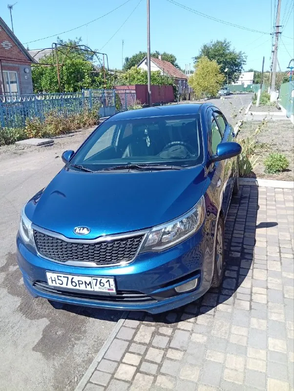 Kia rio 2015

1.6 Акпп /145 т. Км
Пробег родной, подтвержден автотекой.
Машина обслужена и не требует ни каких вложений, катализатор вырезан, прошита, подогрев передних сидений, руля, зоны дворников. Мультируль, мультимедиа с навигацией.
Мотор коробка работают идеально. Кондиционер, печка, работают отлично.
Стоит газ, газ вписан. Три хозяина. Есть сервисная книга, стоит автозапуск ( можно с телефона). Комплект зимней резины на дисках.

Стоимость 880.000₽

+79490397937 - фотография - 1