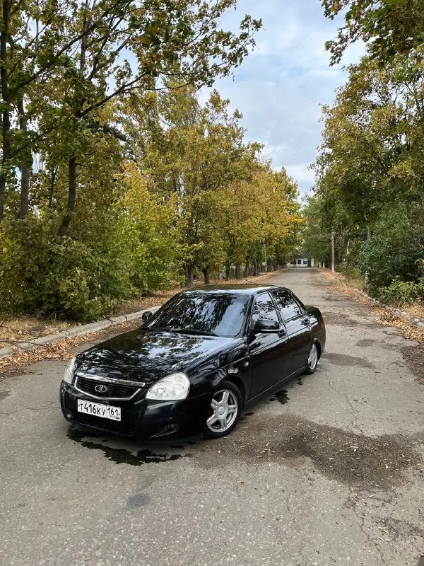 Продаю лада приора 16кл.
Автомобиль на 4-х контурной пневмоподвеске! Стоят доработки под пневму (лонжероны заводские, не тронуты), установлен тонкий привод и смещение рулевых тяг.
Пневмоподвеска обслужена полностью, ничего не травит и не спускает (собрана на 8 мм трубке, компрессор беркут, стойки рубен -90, манометры кама3). По двигателю в отличном состоянии, гидрики не тарахтят, масленка не горит, тяга хорошая, масло никуда не уходит. Кпп без нареканий, передачи не выбивает, вторая не хрустит, недавно обслуживались привода. Днище целое, стаканы не гнилые, пороги не гнилые, переваренное.
Стоит достойная музыка, мафон аура, хороший фронт+саб
По электрике все рабочее.
Эсп, эур, обогрев заднего стекла, центральный замок.
Вложений не требует.
Аккуратная эксплуатация автомобиля.
395.000₽
Г. Амвросиевка
+79493667987 - фотография - 2