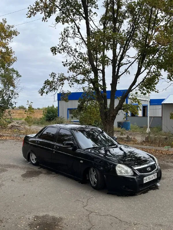 Продаю лада приора 16кл.
Автомобиль на 4-х контурной пневмоподвеске! Стоят доработки под пневму (лонжероны заводские, не тронуты), установлен тонкий привод и смещение рулевых тяг.
Пневмоподвеска обслужена полностью, ничего не травит и не спускает (собрана на 8 мм трубке, компрессор беркут, стойки рубен -90, манометры кама3). По двигателю в отличном состоянии, гидрики не тарахтят, масленка не горит, тяга хорошая, масло никуда не уходит. Кпп без нареканий, передачи не выбивает, вторая не хрустит, недавно обслуживались привода. Днище целое, стаканы не гнилые, пороги не гнилые, переваренное.
Стоит достойная музыка, мафон аура, хороший фронт+саб
По электрике все рабочее.
Эсп, эур, обогрев заднего стекла, центральный замок.
Вложений не требует.
Аккуратная эксплуатация автомобиля.
395.000₽
Г. Амвросиевка
+79493667987 - фотография - 5