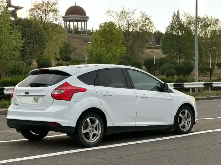 Супер цена !!!
Ford фокус 2012
1.6 Механика, состояние отличное по всем параметрам, по кузову два окраса, все стекла завод, хорошая комплектация, по технике без вложений все работает отлично !!! Цена срочная 600 тысяч без торга, донецк !!! Есть обзор на автомобиль по запросу скину !!! +79494165691 звоните
📞 Звоните: +7(949)4165691 - фотография - 5