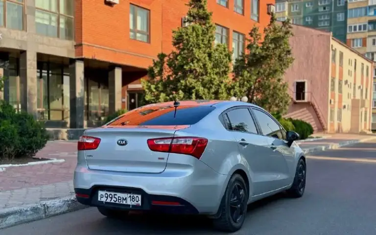 Продам kia rio 3 ( ub )
Двигатель 1.6 бензин цепь 140 л. С. С прямым впрыском топлива
Коробка 6ст обычный гидротрансформатор
Пробег : 205.000км родной
Катализатор удален
По документам рф учет 1 владелец, зеленая автотека.
Поменяно : блины + колодки в круг, обводной ремень, ролики, бензонасос, все фильтра, так как прямой впрыск топлива, стоит тнвд ( купил новый оригинал bosch на 200.000 только заменен ).
Резина только зима, но свежая.
Есть возрастные моменты по кузову, где-то царапки. Машина не убитая, продажа по причине покупки новой.
Цена : 920.000р. Торг до победного
Осмотр макеевка район шахты бажанова, заранее по договоренности
Телефон : +79498170777 связь плохая.
Телеграмм : +380718170777
📞 Звоните: +7(949)8170777 - фотография - 2