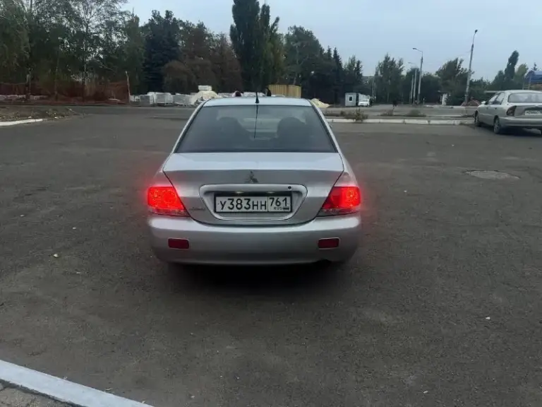 Продам ланцер 9 2005 года
Пробег 285 тысяч
Мотор 1.6 механика
Климат
Подогрев сидений
4-Электро стеклоподъемника
Электро регулировка зеркал
Много чего было сделано по автомобилю в процессе эксплуатации
На бодром ходу каждый день
450 Тысч торг
+79494297793 - фотография - 5