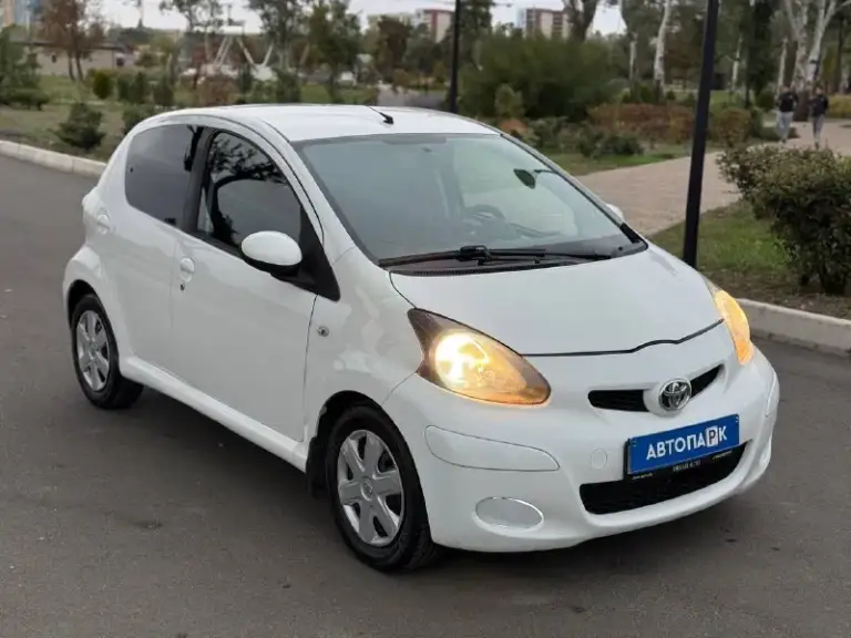 🩷 Toyota aygo

💰Цена: 490 000р
🏢Город: мариуполь
📅Год выпуска: 2009
🧾Пробег: 217 285 км.
⚙️Двигатель: 1.0
⛽Топливо: бензин
⚙️Кпп: механика

📞 Телефон:

+7-989-263-55-56
+7-949-727-41-51
+7-949-713-18-14

💾 Описание:

Идеальный городской хэтчбек на каждый день будет очень удобный в городе. Техническая часть на твердую пятерку и не требует никаких вложений. Есть вся сервисная история.

✅ Цепной двигатель в паре с механической коробкой очень надёжный и не прихотливый.

✅ Кондиционер холодит шикарно, электростеклоподьемники, abs, гидроусилитель руля, две подушки безопасности, центральный замок, новая летняя резина.

Улица шевченко 269

🏦 Возможна продажа в кредит по двум документам. - фотография - 3
