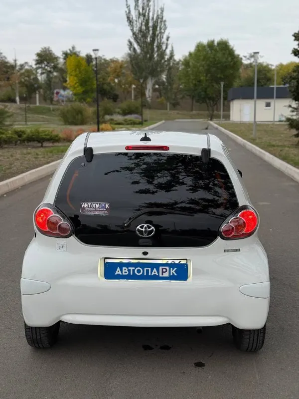 🩷 Toyota aygo

💰Цена: 490 000р
🏢Город: мариуполь
📅Год выпуска: 2009
🧾Пробег: 217 285 км.
⚙️Двигатель: 1.0
⛽Топливо: бензин
⚙️Кпп: механика

📞 Телефон:

+7-989-263-55-56
+7-949-727-41-51
+7-949-713-18-14

💾 Описание:

Идеальный городской хэтчбек на каждый день будет очень удобный в городе. Техническая часть на твердую пятерку и не требует никаких вложений. Есть вся сервисная история.

✅ Цепной двигатель в паре с механической коробкой очень надёжный и не прихотливый.

✅ Кондиционер холодит шикарно, электростеклоподьемники, abs, гидроусилитель руля, две подушки безопасности, центральный замок, новая летняя резина.

Улица шевченко 269

🏦 Возможна продажа в кредит по двум документам. - фотография - 5
