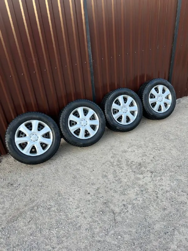 Продам: зимние колеса r-16, 5x114.3‼️
Подходят на большинство японских и корейских авто.
Цена: 19.999 руб (за комплект!)
✅ Оригинальные штампы - mitsubishi (+ колпаки‼️)
Хaрaктeриcтики - r16, 6.5j, et-44, 5x114.3
✅ Резина зимняя - 215/ 60/ r16 -
Pirelli ice zero.
Без грыж и боковых ремонтов, давление держат.
Достались с автомобилем.
Стояли на outlander asx.
📍Осмотр в г. Дoнецк, калининский р-н
📞🇷🇺Звоните: +7 949-577-25-85 - фотография - 1