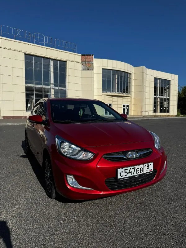 Продам hyundai solaris 1 поколения!
Год выпуска: конец 2011 года.
Двигатель 1.6 (123л. С. ) - цепной!
4-Ступенчатая, самая надежная и неприхотливая!
Автомобиль собственный, владеем уже более года! Продажа в связи с покупкой машины побольше!
Пробег 41000, покупали на пробеге 30.000, проехали совсем немного, исключительно по городу. В автомобиль заливали только 95 бензин, два раза поменяли масло на самое лучшее оригинальное.
Птс оригинал, я третий собственник.
В машине обслужено все до последнего винтика, делать абсолютно ничего не нужно! Ходовая в идеальном состоянии.
Автомобиль весь в родном окрасе, оцинкован весь кузов кроме крыши и капота!
Самая максимальная комплектация для данной модели!!!
- Климат контроль, подогрев сидений, 6 подушек безопасности, abs, esp, гур, eco- режим, подогрев лобового стекла и зоны дворников, подогрев боковых зеркал и заднего стекла, 4 эсп, мультируль, штатная магнитола с поддержкой bluetooth!!!
- Бесключевой доступ, запуск с
📞 Звоните: +7(959)5488501 - фотография - 2